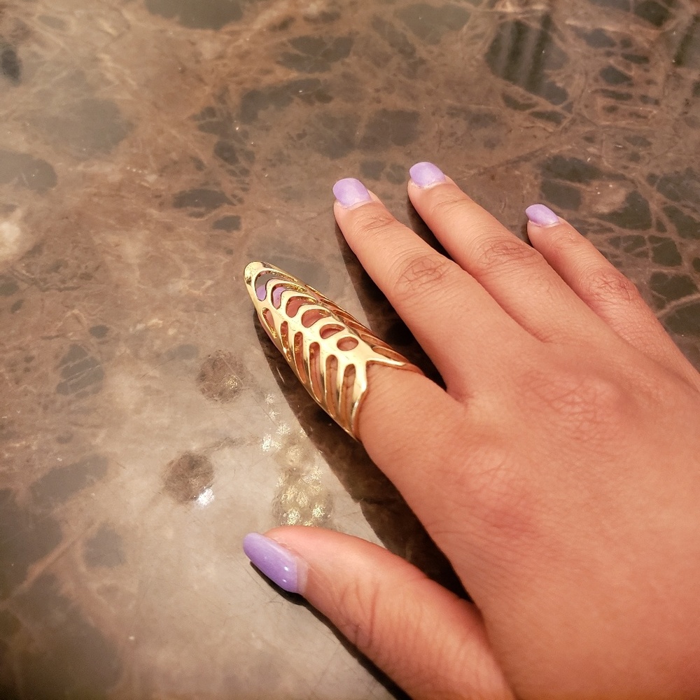 Ring - Picture 2 of 3